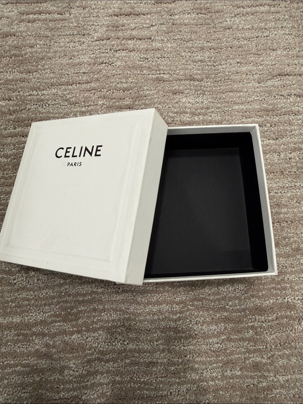 Celine White Box with Black Logo - Picture 3 of 3